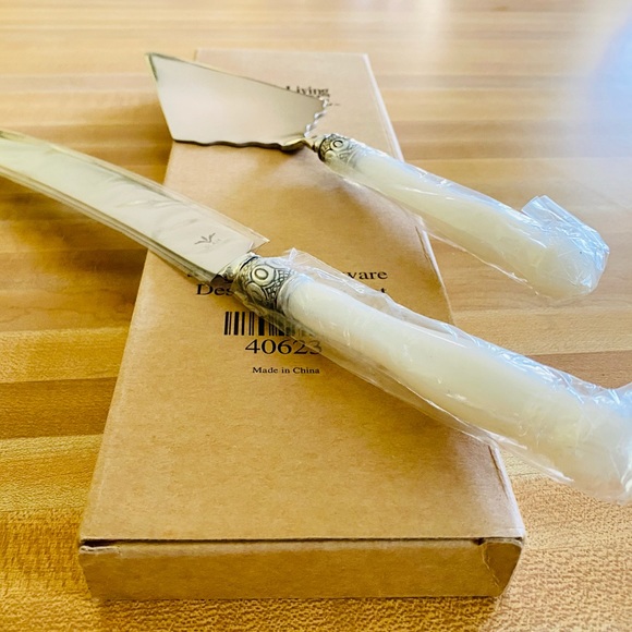 Southern Living At Home Other - SLAH 🍰Gallery Flatware Collection Dessert Server Set  New in Box